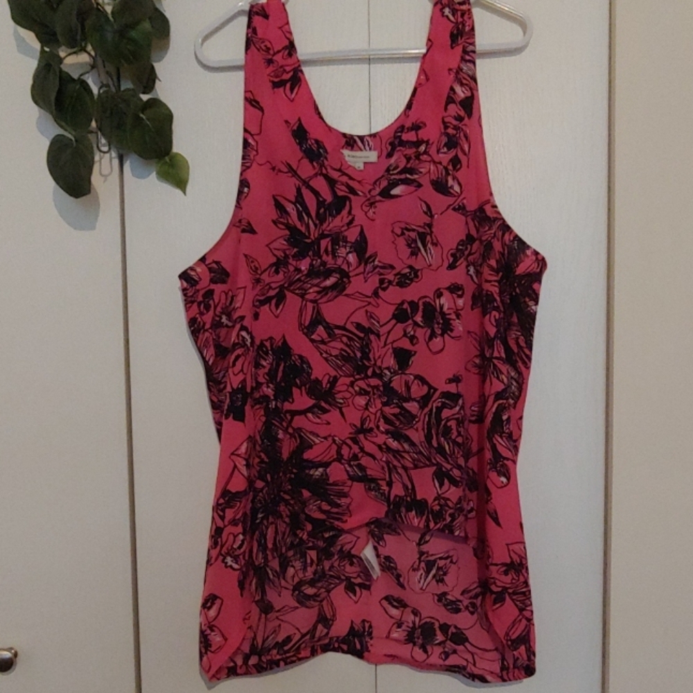 BCBGeneration Pink and black high low top
